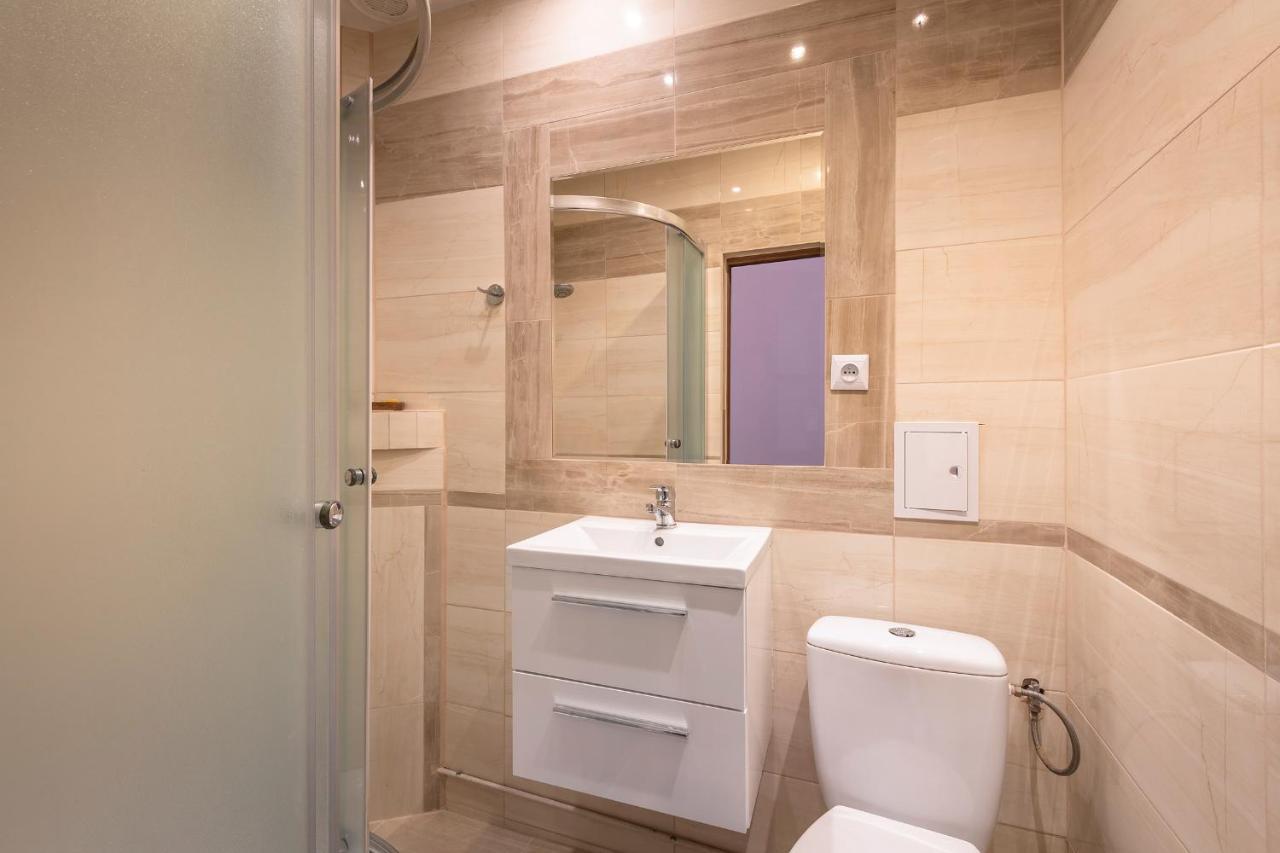 Chambre Familiale avec Salle de Bains Privative