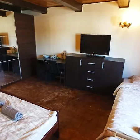 Hostel Komfort Borek-3